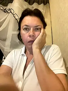 Yui-Ch – webcam model profile photo Image 7