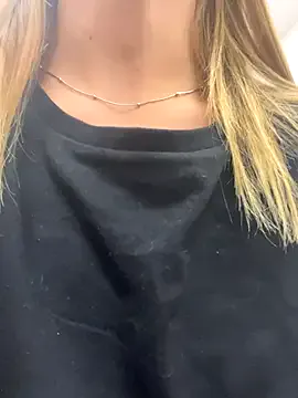 RollDolls – webcam model profile photo Image 16