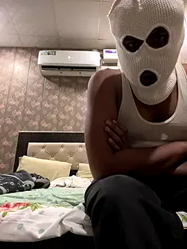 CleoLangley – webcam model profile photo Image 2