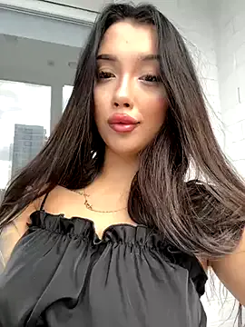 Nicoleevien – webcam model profile photo Image 2