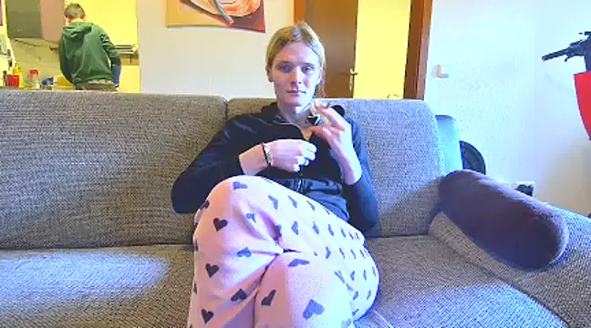 kitty-emz – webcam model profile photo