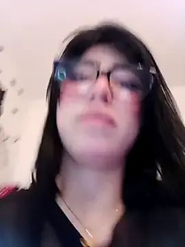 FroggyAnna – webcam model profile photo Image 2