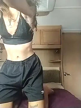 FroggyAnna – webcam model profile photo Image 8