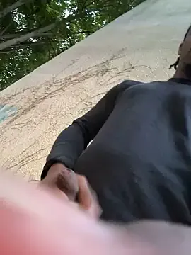 zui_lu – webcam model profile photo Image 5