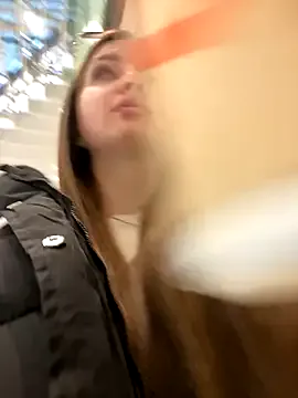 zui_lu – webcam model profile photo Image 19