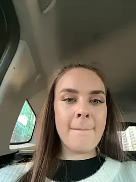 MoniqueHils – webcam model profile photo Image 4