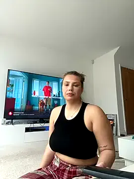_Alice_1 – webcam model profile photo Image 15