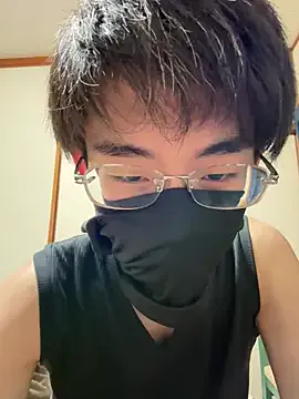 MOEMOE-Q – webcam model profile photo Image 9