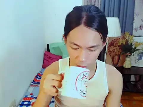 KYLAHARDFUCKER69 – webcam model profile photo