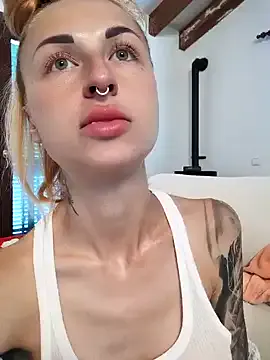 kylie_blck Image 18