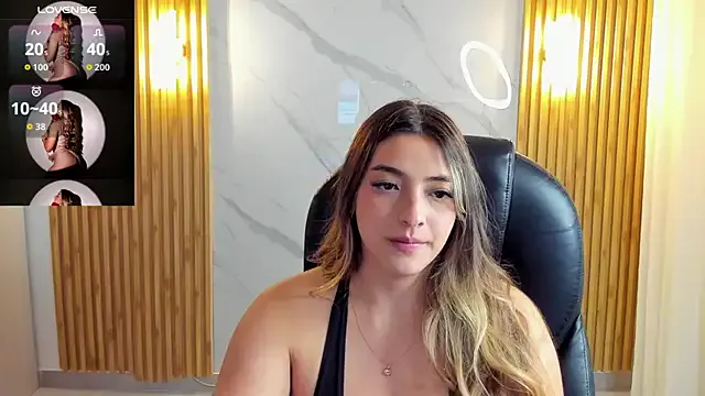 AlyonaGala – webcam model profile photo Image 19