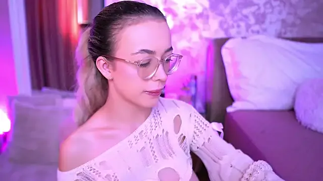 winter11 – webcam model profile photo Image 16