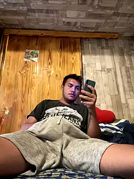 Rodrigues_Lucas – webcam model profile photo Image 3