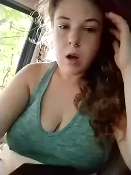 Yui-Ch – webcam model profile photo Image 7