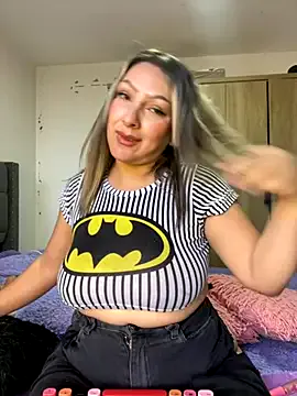 AuroraCruise – webcam model profile photo Image 13