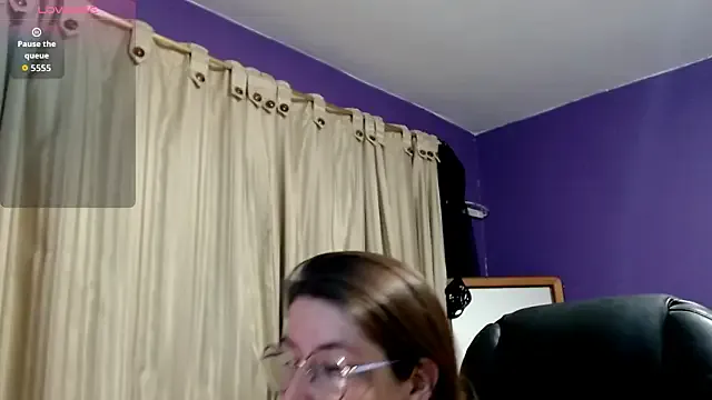 ElizabethThaylor – webcam model profile photo Image 7