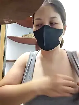 SUI-Strong – webcam model profile photo Image 12