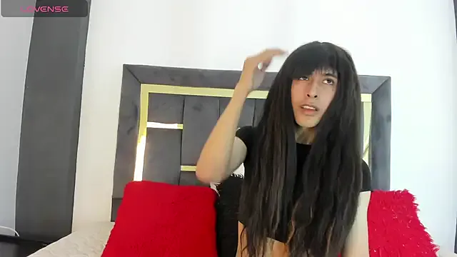  – webcam model profile photo Image 2