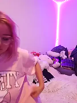 MariiD – webcam model profile photo Image 11