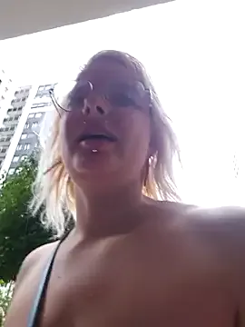 MariiD – webcam model profile photo Image 8