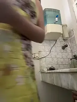 Megu_Melon – webcam model profile photo Image 10