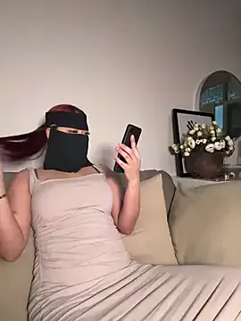 Megu_Melon – webcam model profile photo Image 9