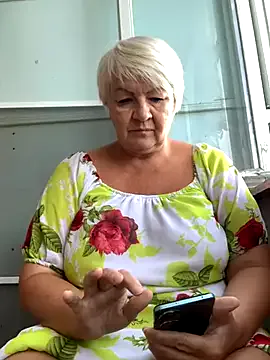 Awesomelusty – webcam model profile photo Image 7