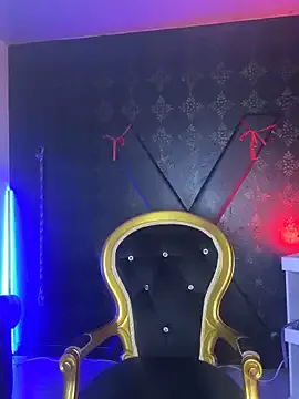 zui_lu – webcam model profile photo Image 5