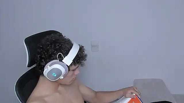 ManaMi-maru – webcam model profile photo Image 19