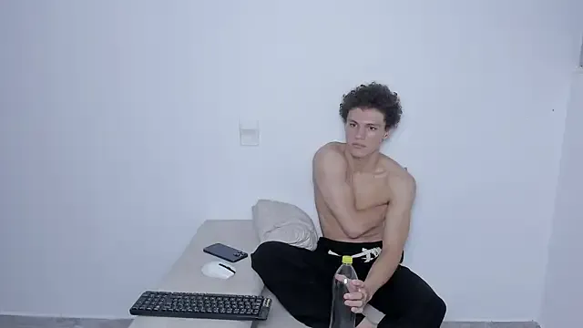 ManaMi-maru – webcam model profile photo Image 6