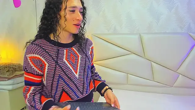 Humsafar-HDX-13 – webcam model profile photo Image 10