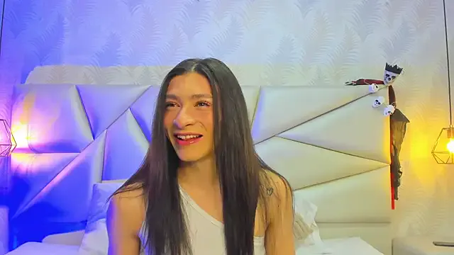 Humsafar-HDX-13 – webcam model profile photo Image 2