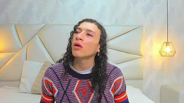 Humsafar-HDX-13 – webcam model profile photo Image 5