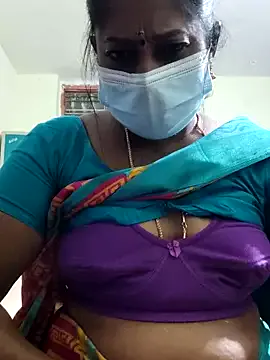 Adara – webcam model profile photo Image 5