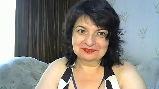 Gia – webcam model profile photo Image 7