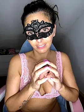 oypo – webcam model profile photo Image 14