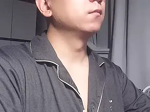 PumaShyXD – webcam model profile photo Image 4