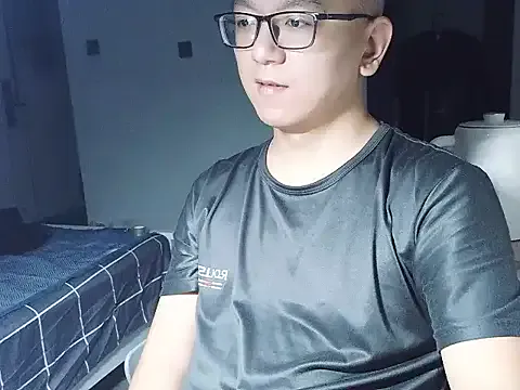 PumaShyXD – webcam model profile photo Image 8