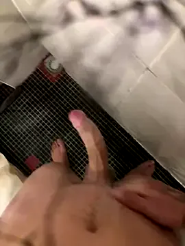 _Alicee_1 – webcam model profile photo Image 8