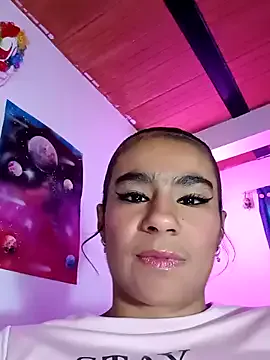 Humsafar-HDX-13 – webcam model profile photo Image 16