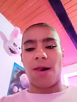 Humsafar-HDX-13 – webcam model profile photo Image 4