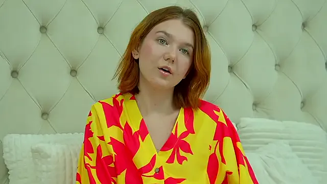 KarinAss – webcam model profile photo Image 16