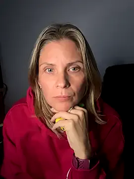 NoraTello – webcam model profile photo Image 19