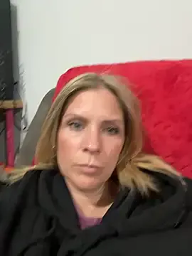 NoraTello – webcam model profile photo Image 9