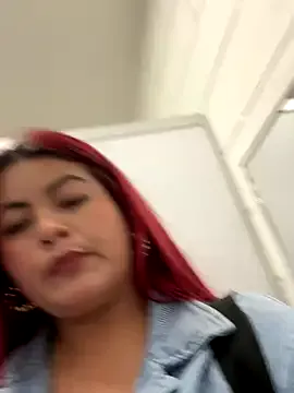 Simone_Miller – webcam model profile photo Image 19