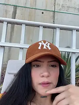 KhloeClark – webcam model profile photo Image 4