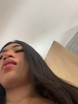 Awesomelusty – webcam model profile photo Image 19