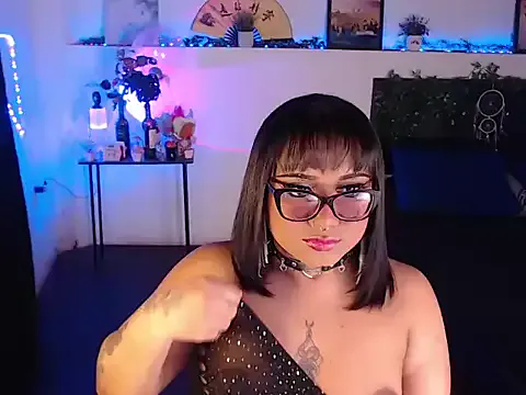 Yui-Ch – webcam model profile photo Image 15