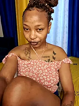 Karoll – webcam model profile photo Image 5