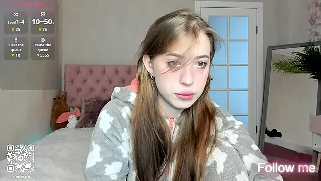 841_yayoi cam model Image 8